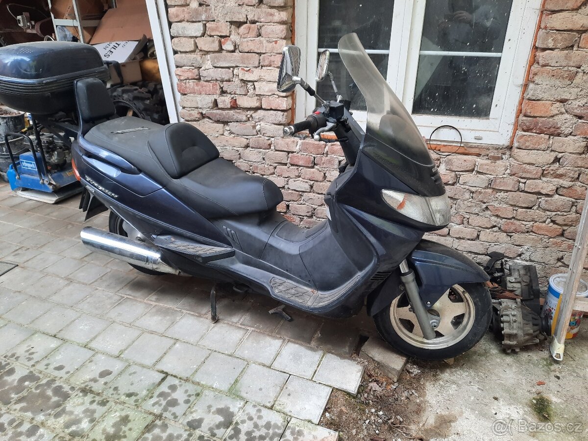 Suzuki Burgman AN 400 K1