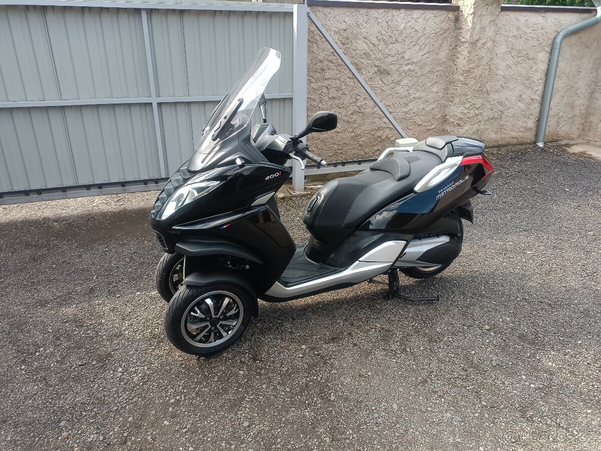 Peugeot Metropolis 400i CZ doklady v ceně Kufr.