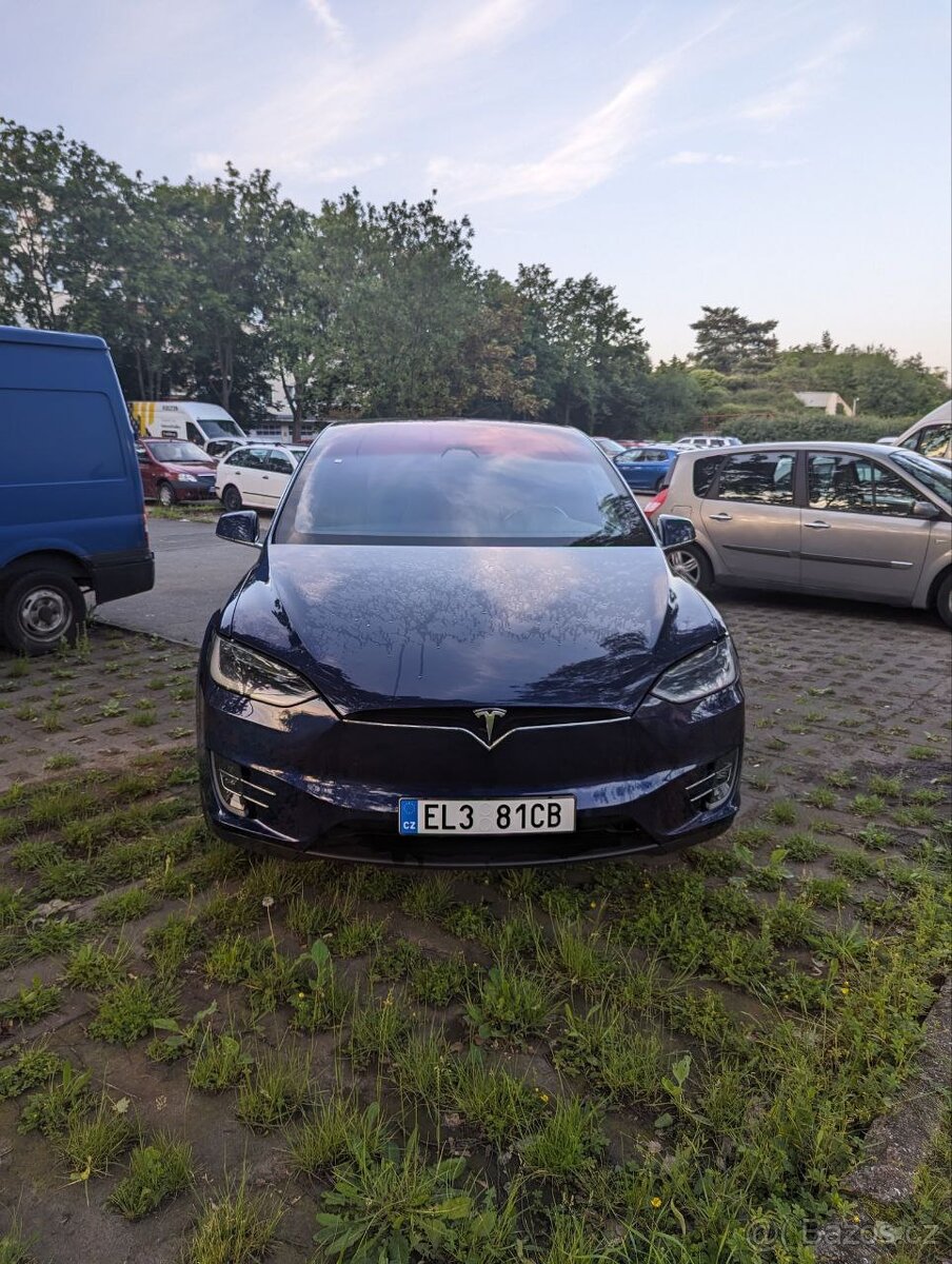 Tesla Model X 75D