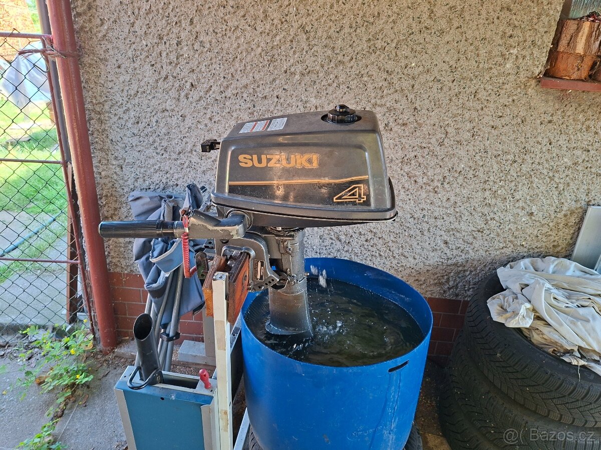 Lodní motor Suzuki 4hp 2t