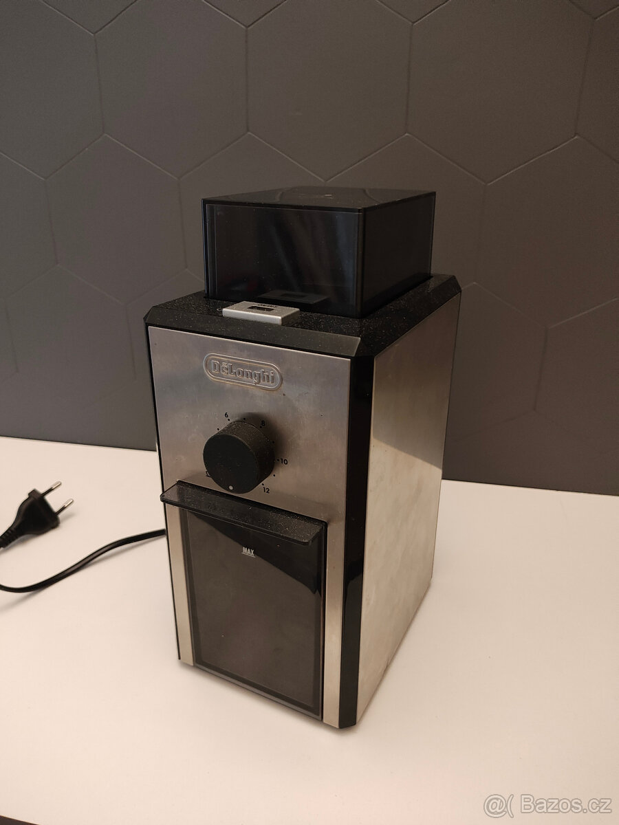Kávomlýnek DeLonghi