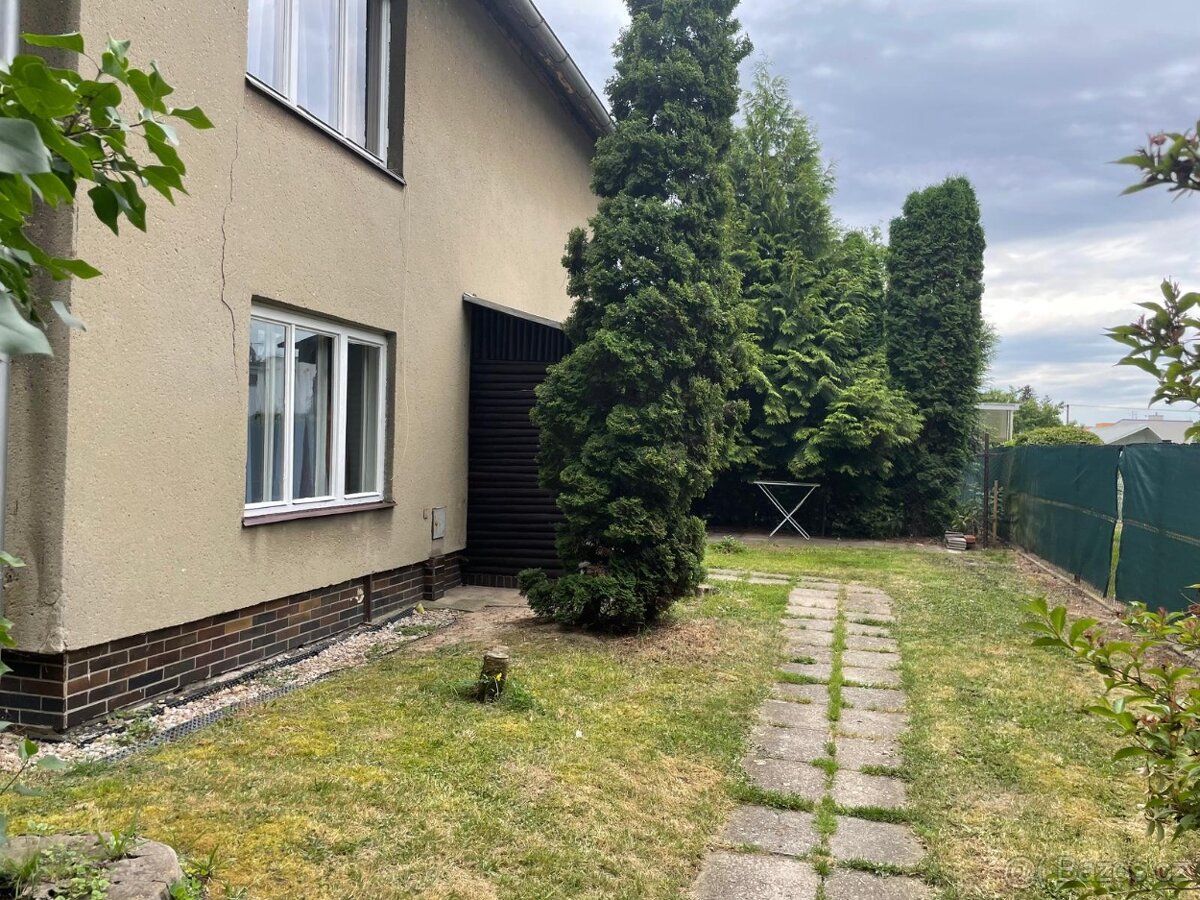 Pronájem RD Černá za Bory