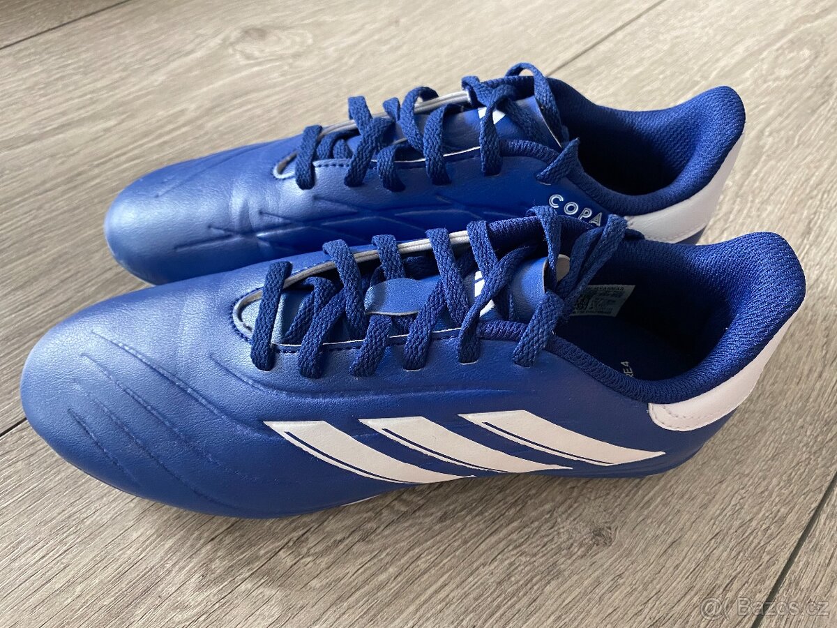 Kopačky ADIDAS vel. UK 5 (nové)