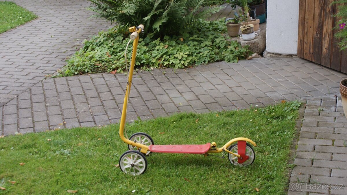 Retro tříkolka