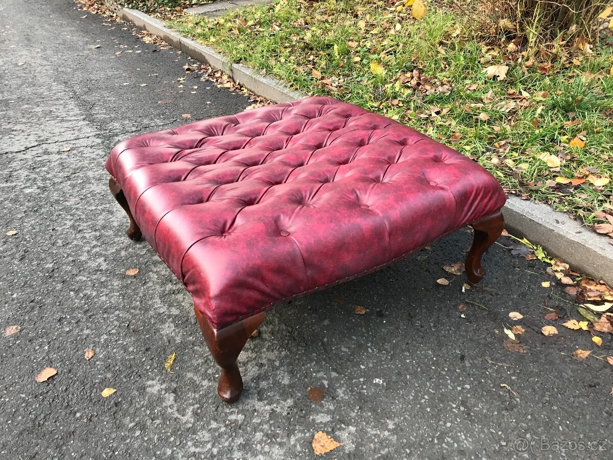 Chesterfield Podnožka-Stůl