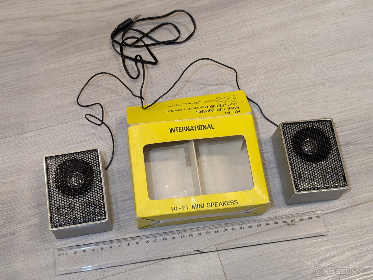 Reproduktory pro kazetové přehrávače
