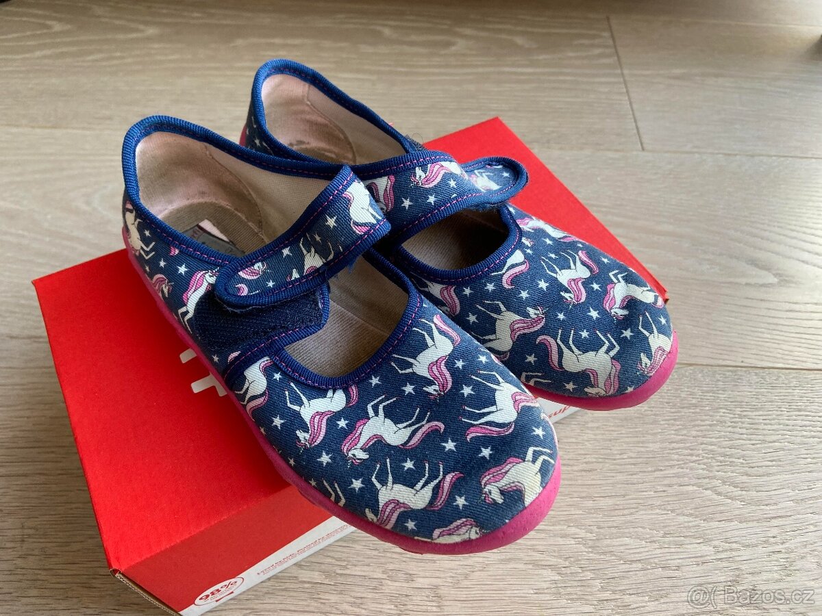 SUPERFIT dívčí papuče vel. 32