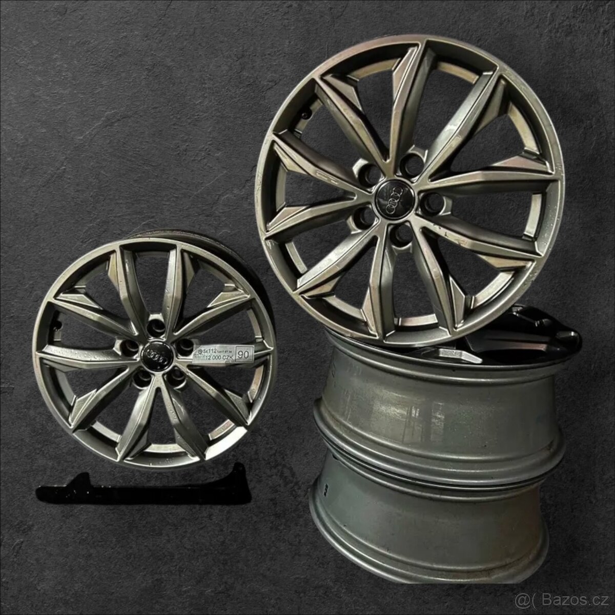 Zánovní originální alu kola Audi 5x112 r17