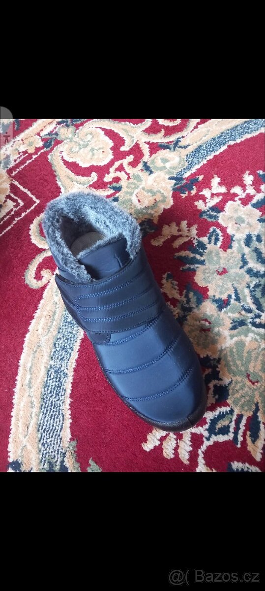 Zimní nové,velmi teple boty na zip.vel 42
