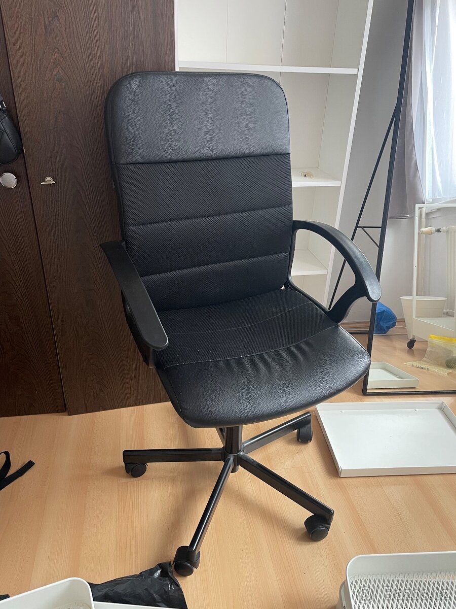 Kancelářská otočná židle IKEA