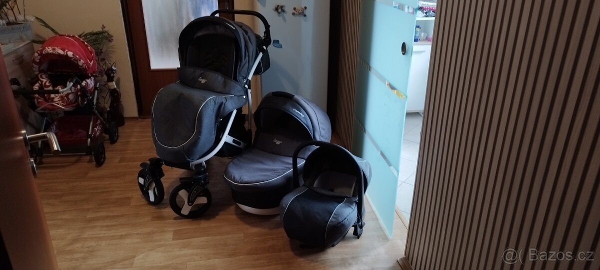 Camarelo, trojkombinace