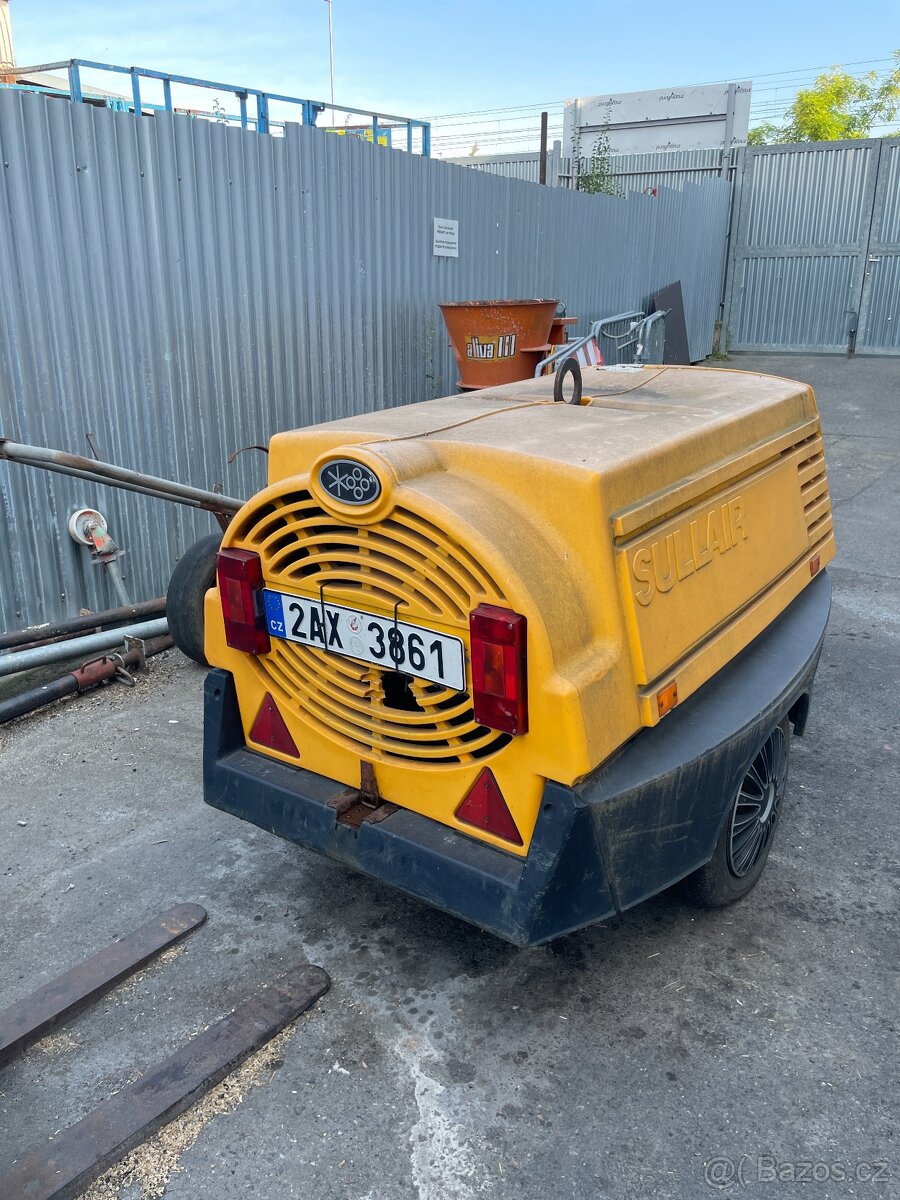 Vzduchový kompresor SULLAIR 2004