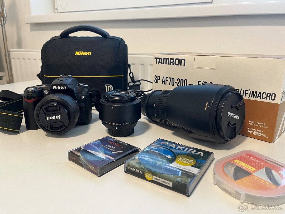 Nikon D90 + příslušenství