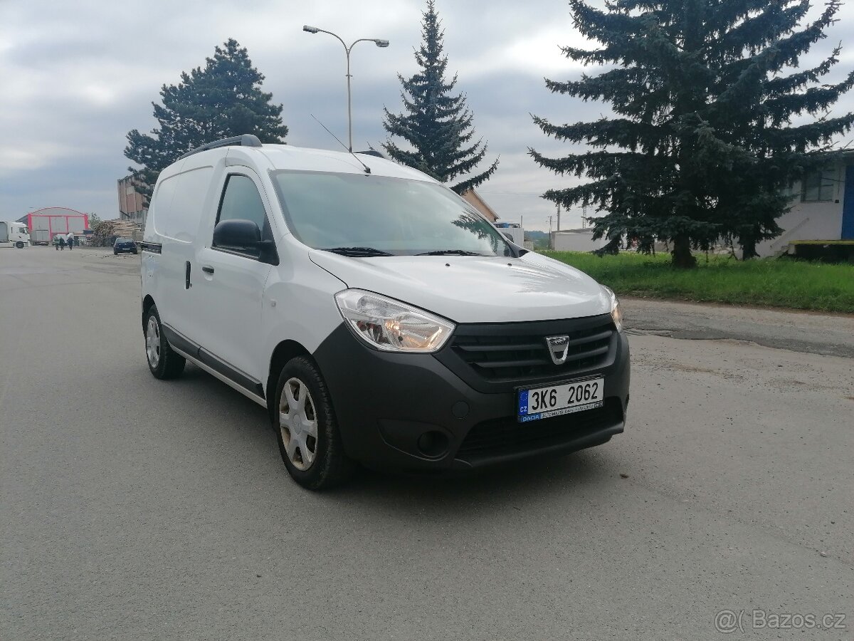 Dacia Dokker 1,6 benzín 60 kw,  r.v.4/2015 ČR