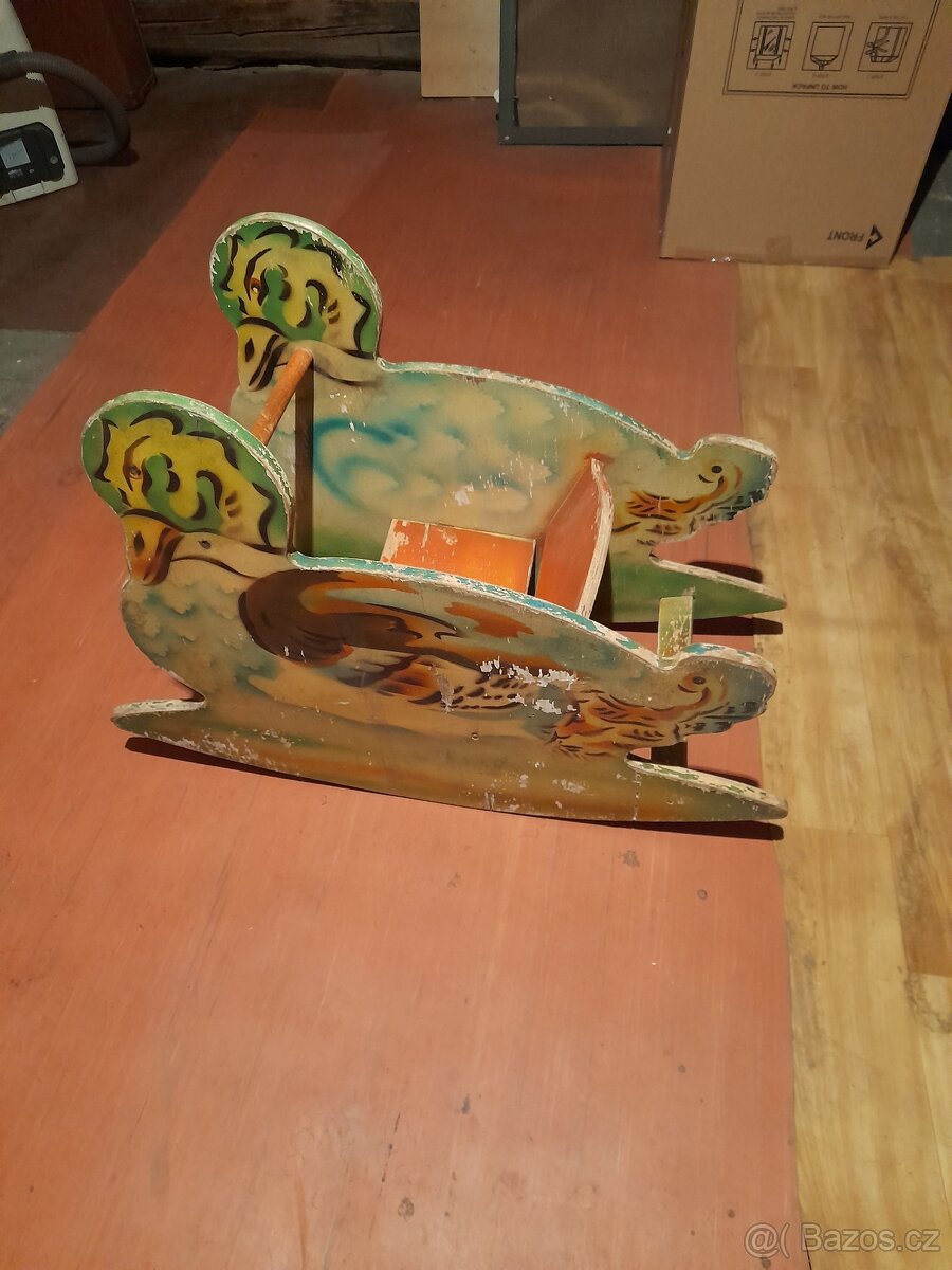 Raritní THONET houpadlo rok 1953.