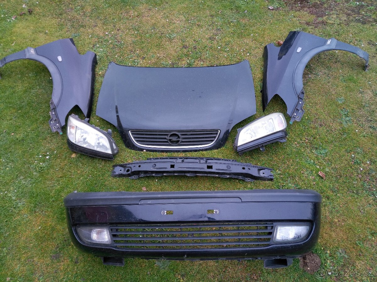 Opel Zafira kapota, nárazník, světla, blatníky