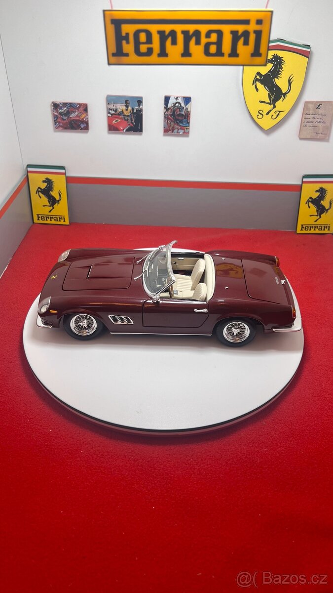 Ferrari 250 GT cabriolet 1:18 Hot Wheels