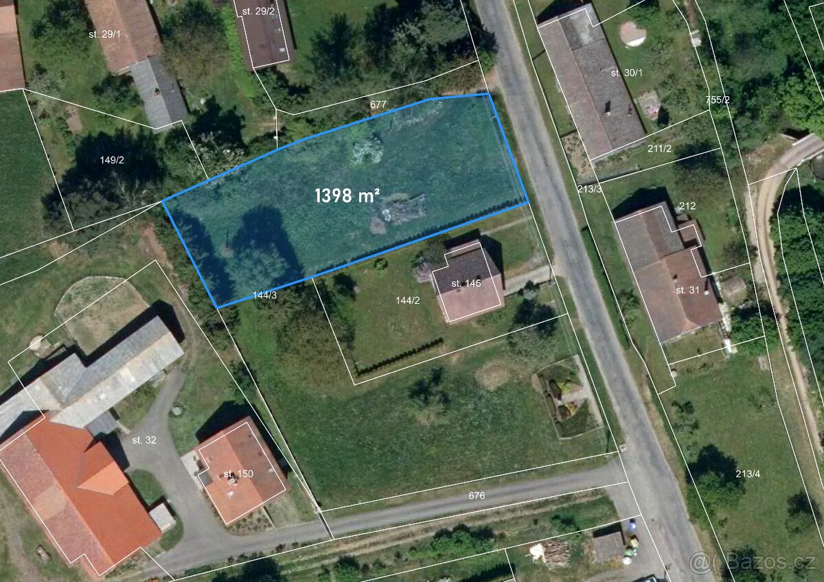 REZERVOVÁNO Prodej stavebního pozemku 1398 m2 v obci Chyjice