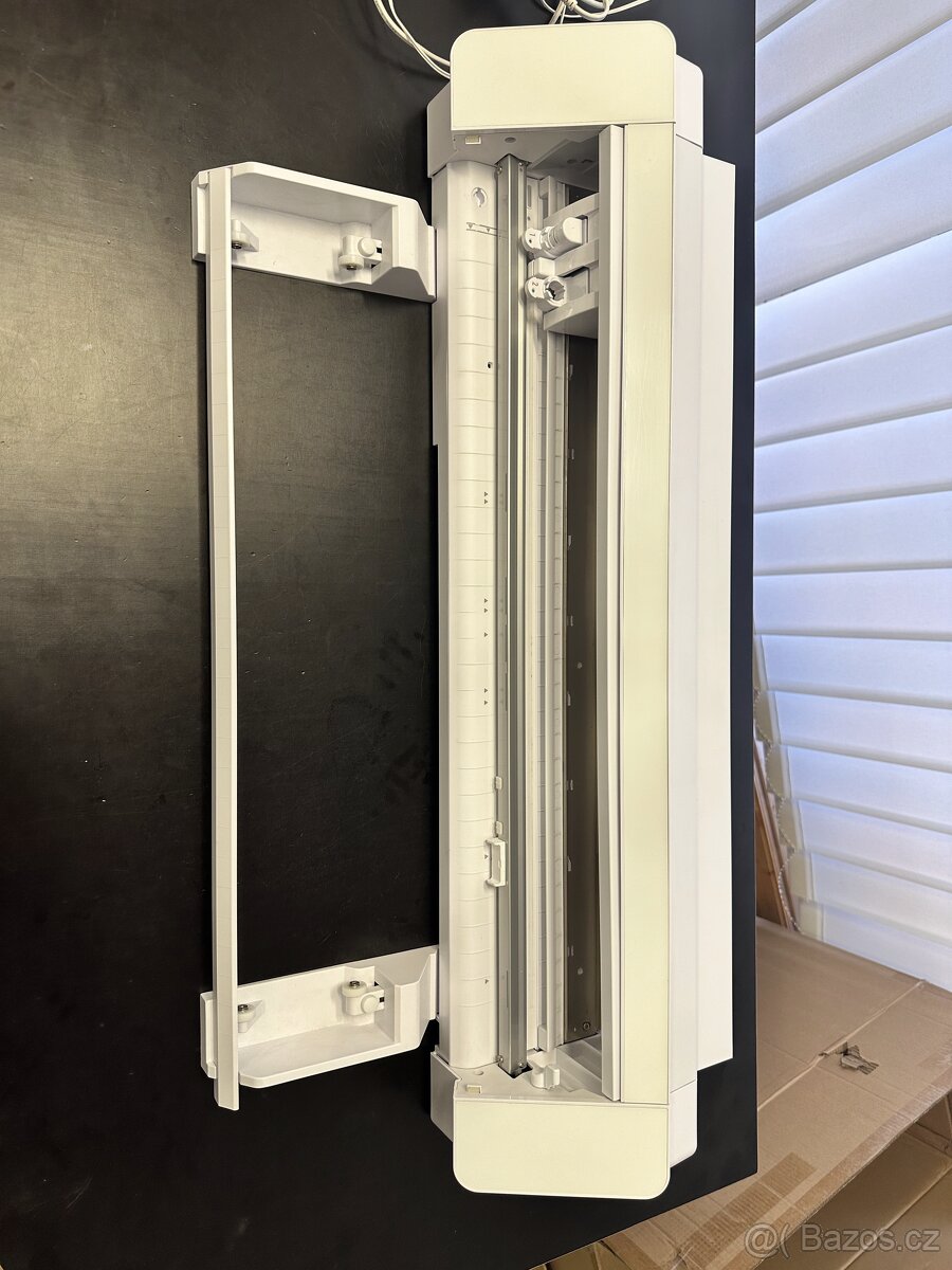 Řezací plotr Silhouette Cameo 4 Pro