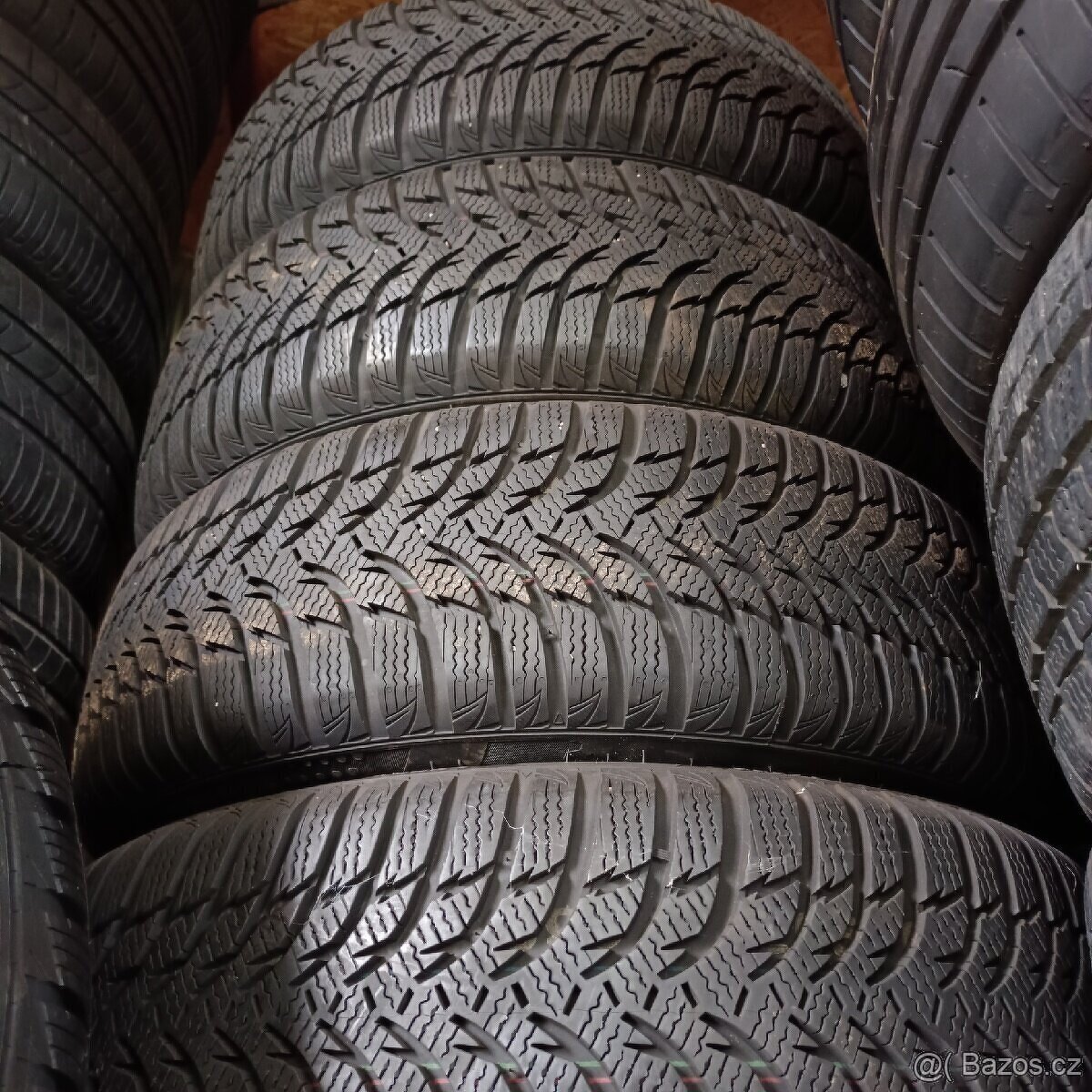 2ks Zimní pneu MICHELIN 205/60/R16"