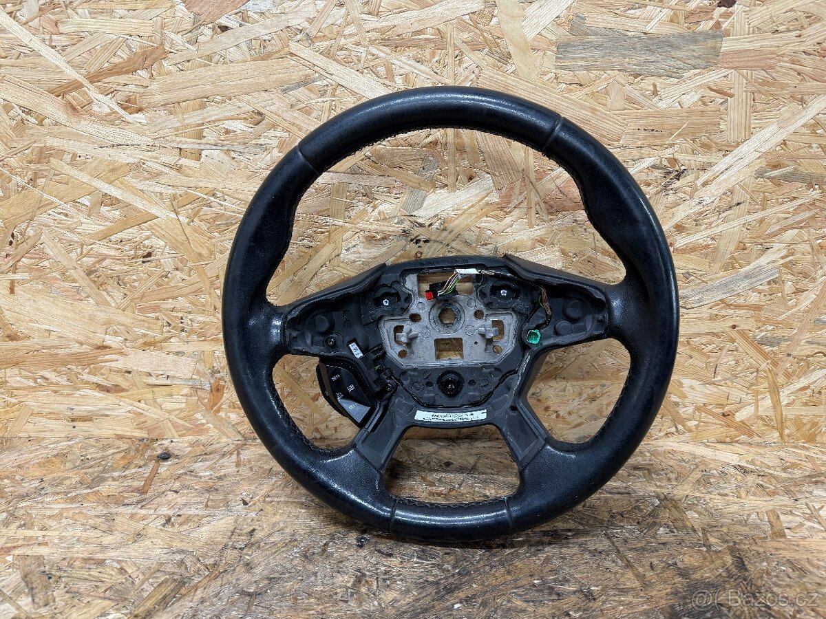 MULTIFUNKČNÍ VOLANT FORD KUGA MK2