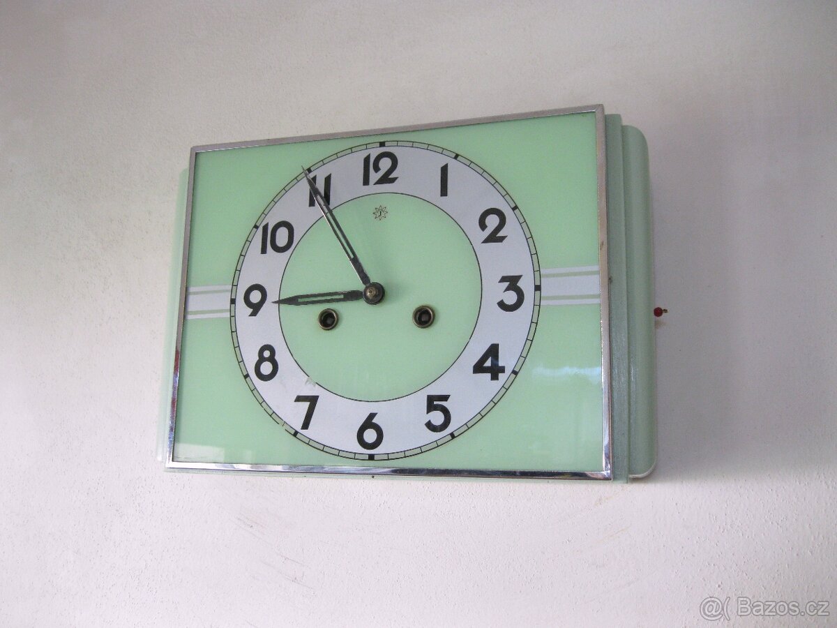 Kuchyňské bicí hodiny - Junghans z roku 1942 - ZELENÉ