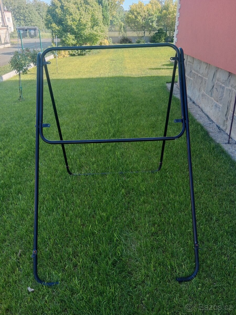 Stojan na solární panel.