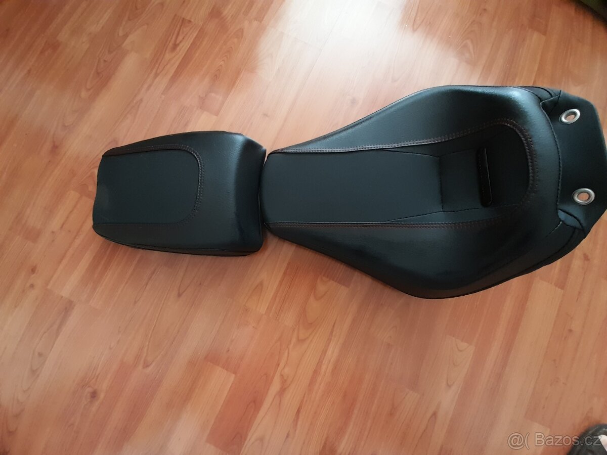 HARLEY DAVIDSON BREAKOUT M8