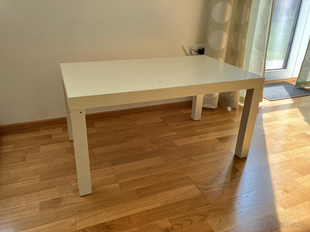 Konferenční stolek Ikea