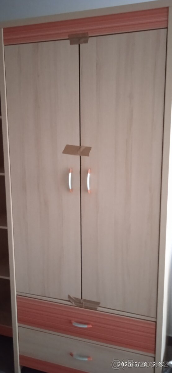 Prodám skříně