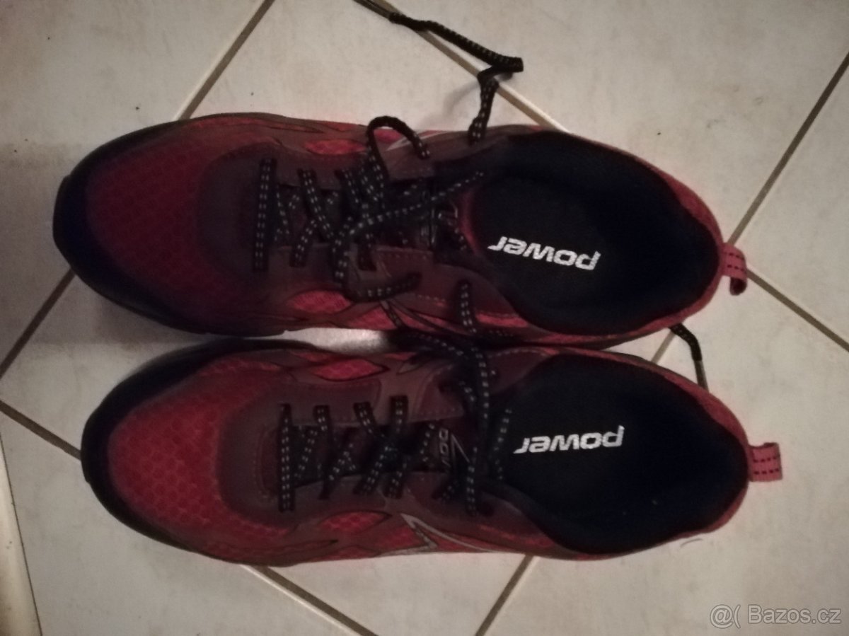 Dívčí sportovní boty POWER vel. 37