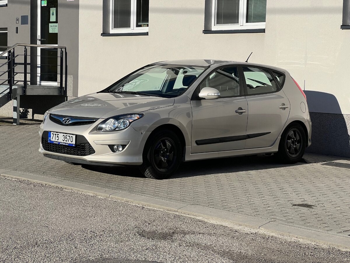 Hyundai i30 2011 1.4 LPG