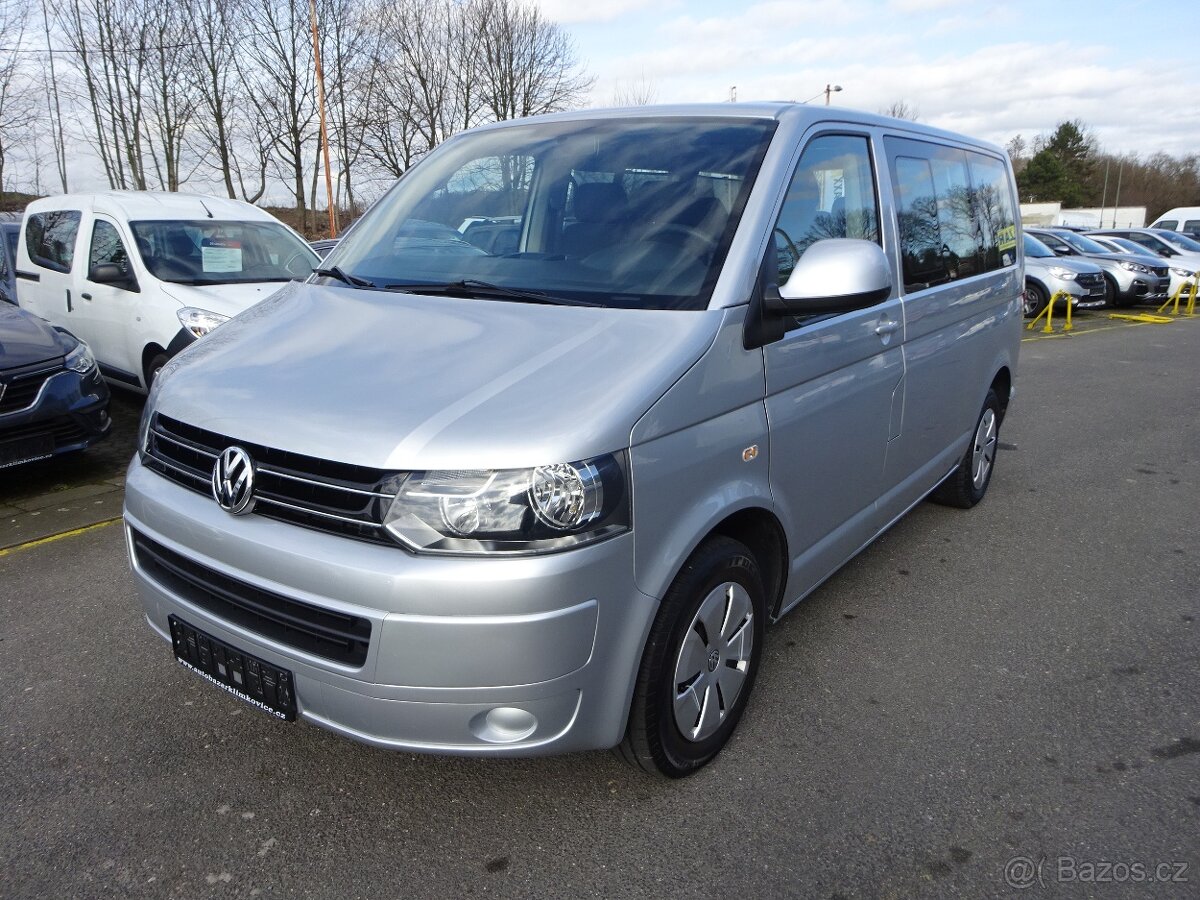 Volkswagen Caravelle 2,0TDi-9 MÍST