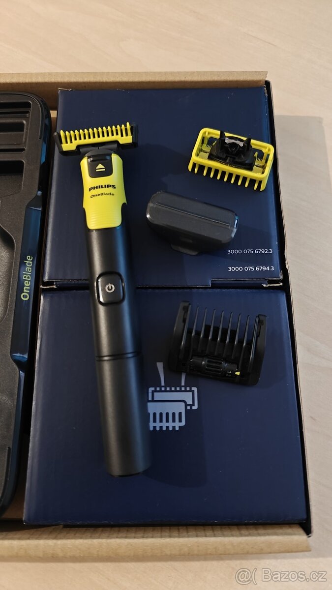 Zastřihovač Philips OneBlade 360 QP4631/65