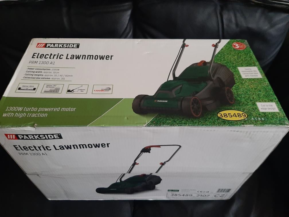 Elektrická zahradní sekačka na trávu Parkside PRM A1, nová