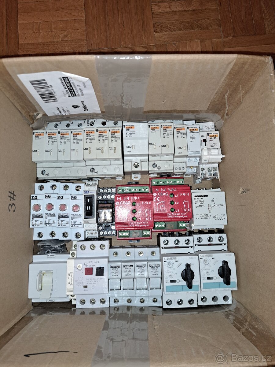 Jističe, stykače,motorové,přepěťové ochrany,většina nepoužit