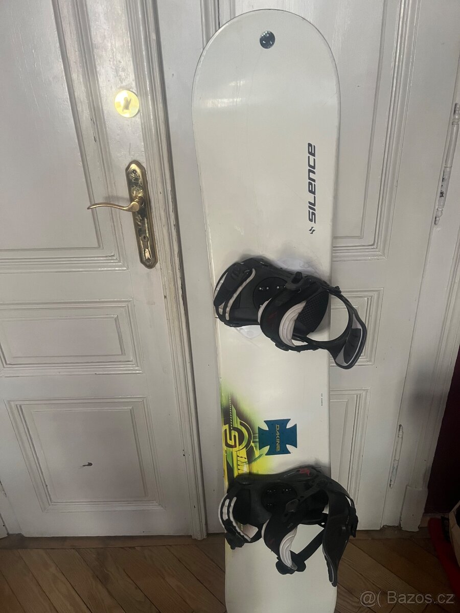Nabízím zachovaly snowboard Set Silent SP. 157cm