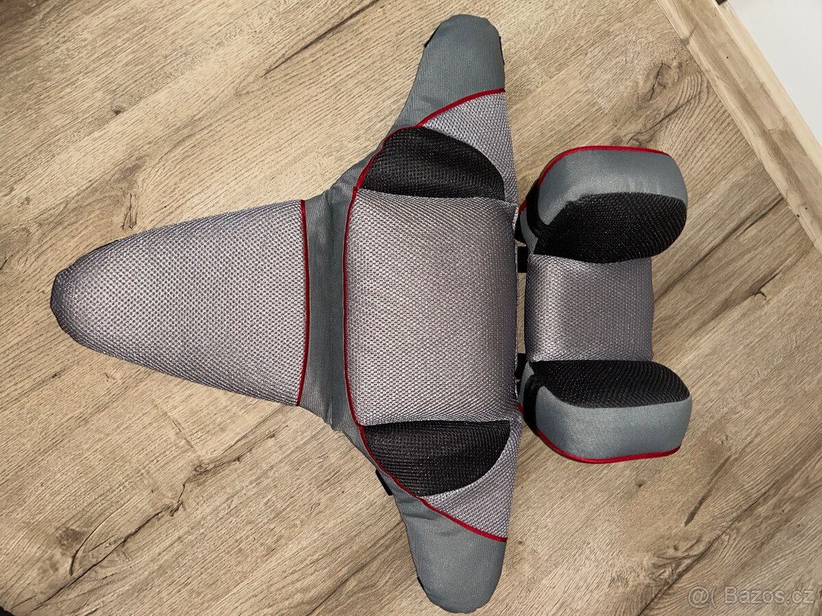 Opora hlavy a trupu Thule Chariot Baby Supporter