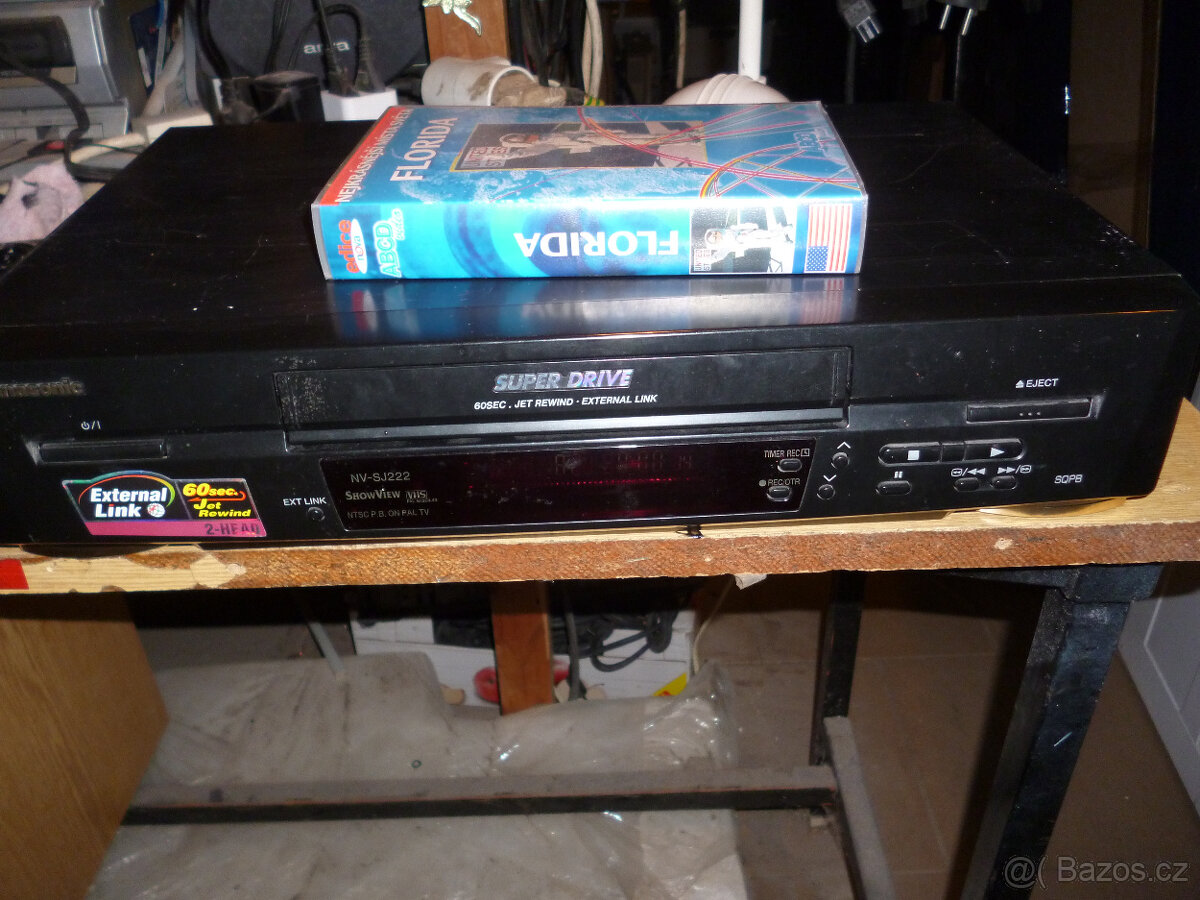 videorekordér panasonic+DO za 1200kč,