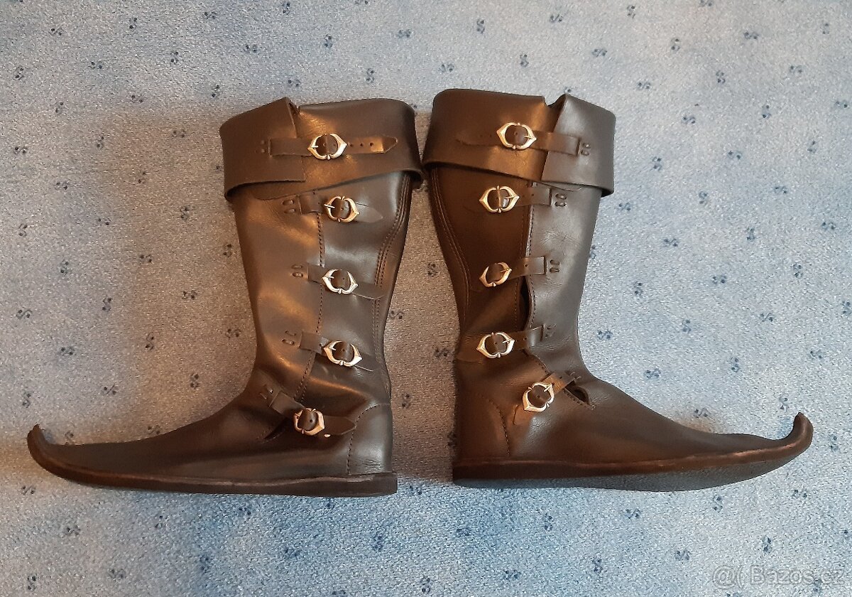 BOTY PRO STŘEDOVĚK