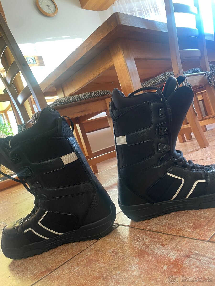 Snowboardové boty burton 43