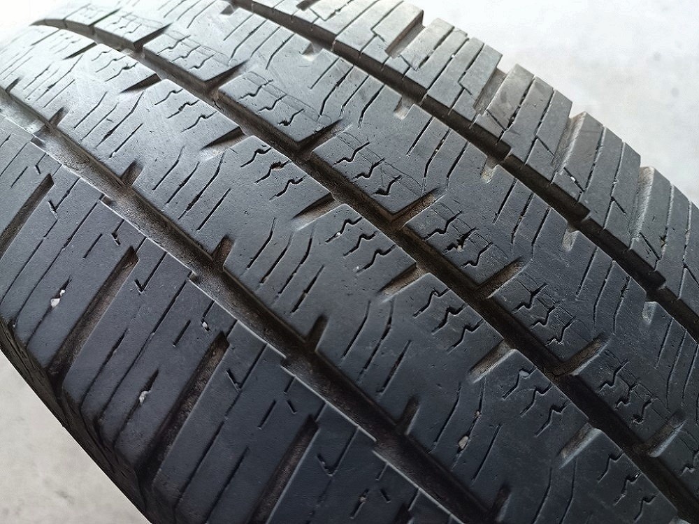 215/65 R16C CONTINENTAL (1124)