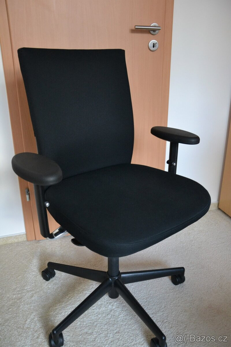 Kancelářská židle Vitra ID Soft