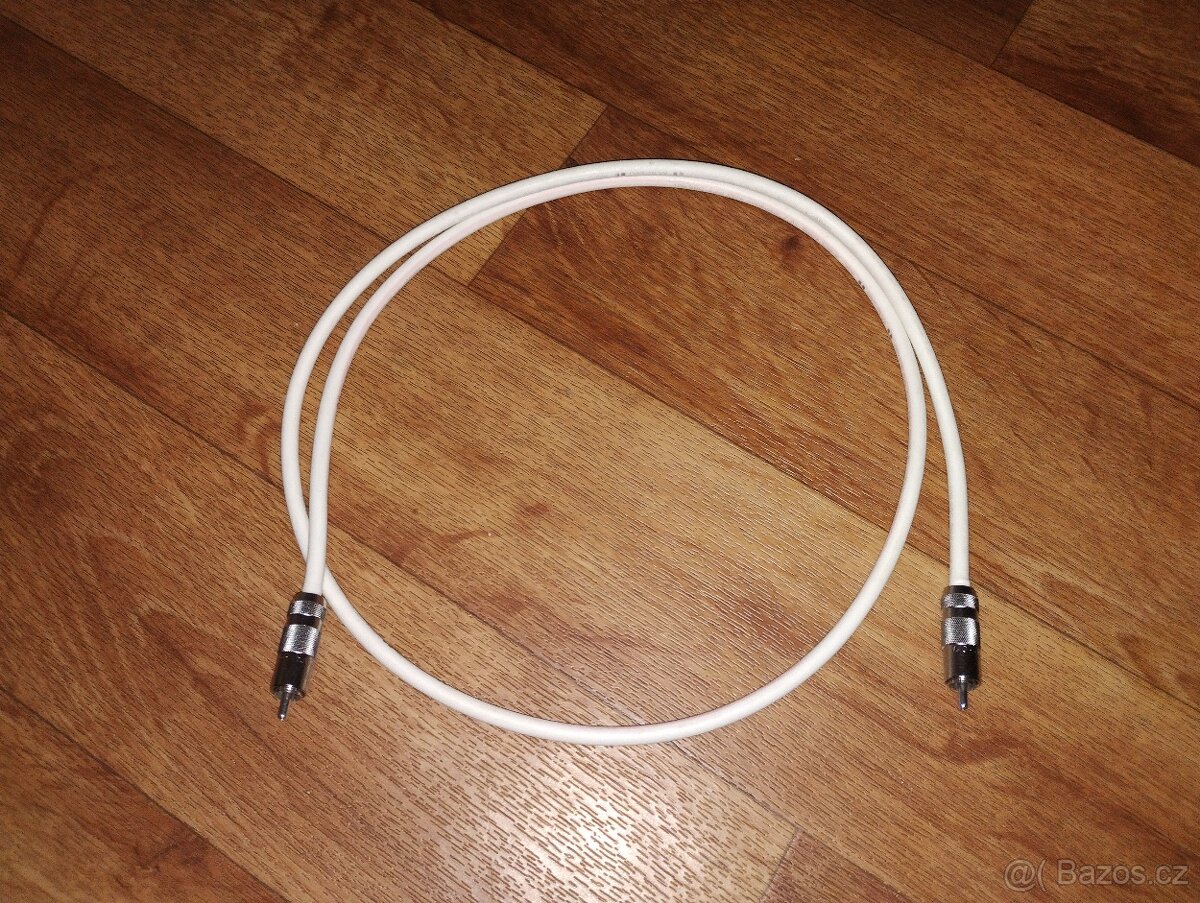 Oyaide DST-75R V2 digital coax 75ohm