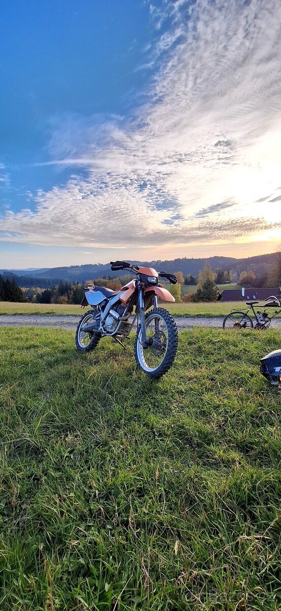 Derbi senda 125r