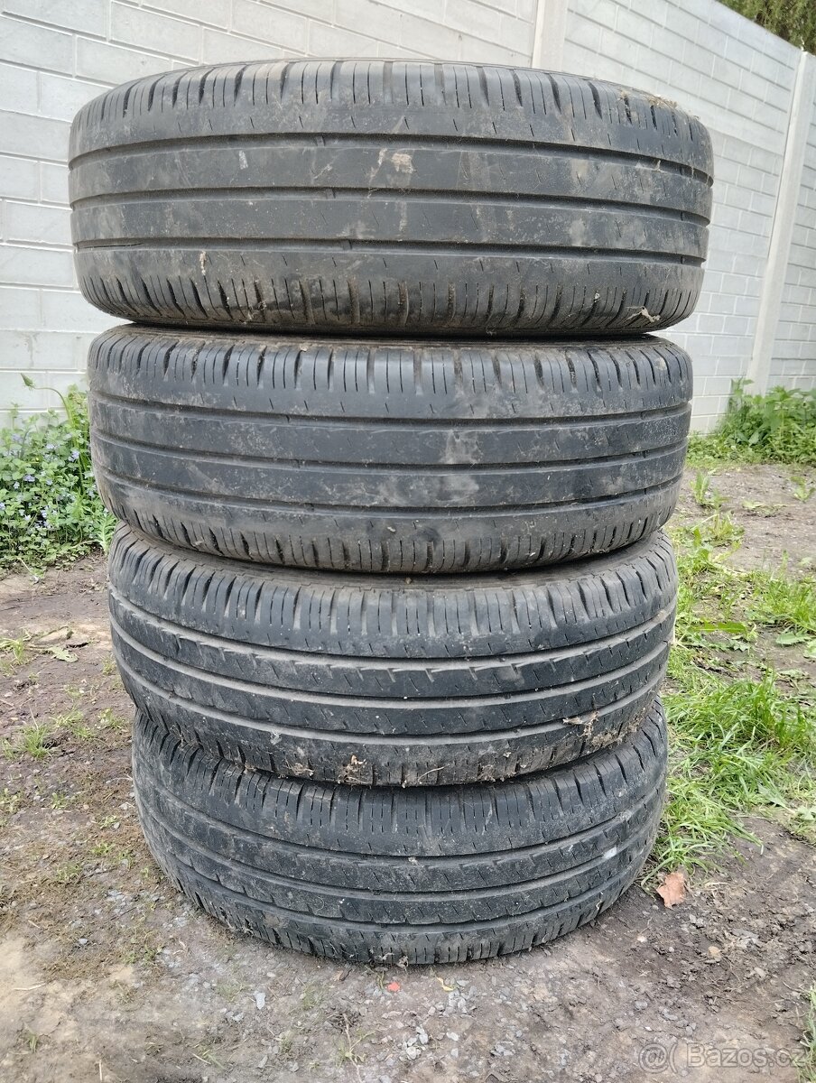 LETNI PNEU 225/70/15c