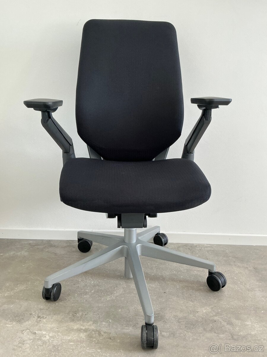 Kancelářská židle Steelcase Gesture - top stav, více kusů