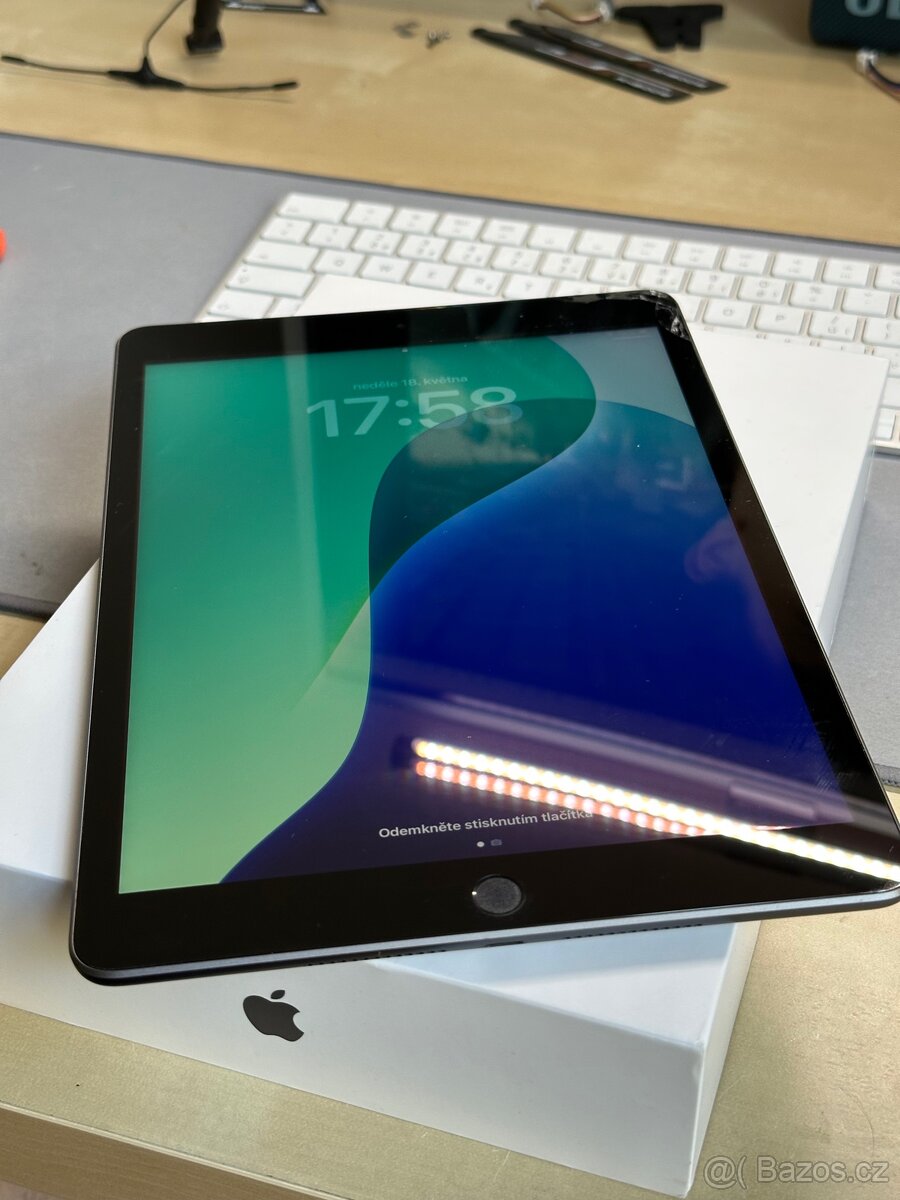 iPad 9 64GB cellular, logitech tužka