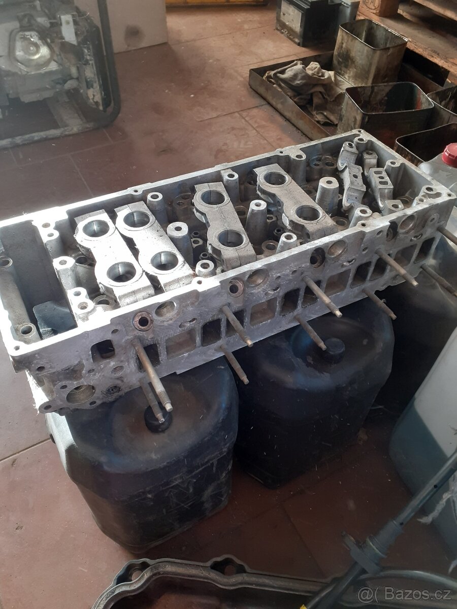 Hlava válců Mitsubishi V60 3.2,118kw
