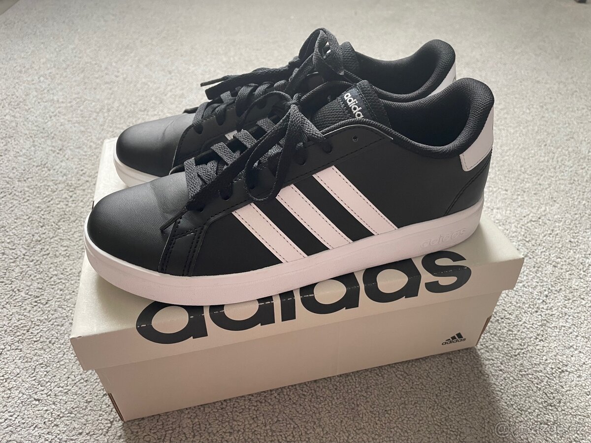 Černo bílé boty Adidas, vel. 40